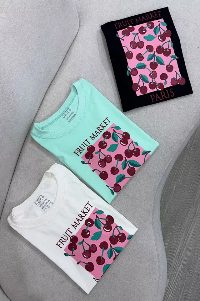 Tee Fruit Market